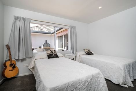 Photo of property in 39 Suncrest Drive, West Harbour, Auckland, 0618