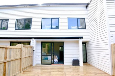 Photo of property in 27 Korokio Lane, Henderson, Auckland, 0612