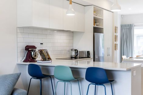 Photo of property in 34 Koreke Close, Kenepuru, Porirua, 5022