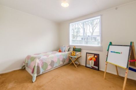 Photo of property in 10 Konini Crescent, Waikanae Beach, Waikanae, 5036