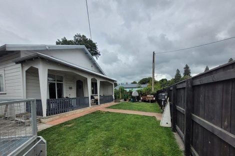 Photo of property in 9 Ruataniwha Street, Waipawa, 4210