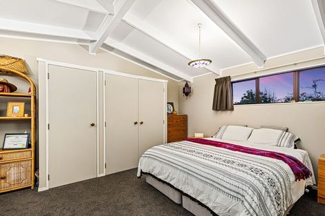 Photo of property in 12 Peterhouse Place, West Harbour, Auckland, 0618