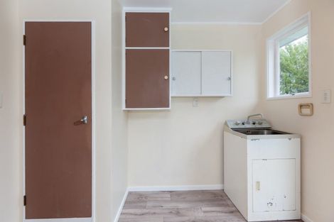 Photo of property in 17 Buckley Grove, Paraparaumu, 5032