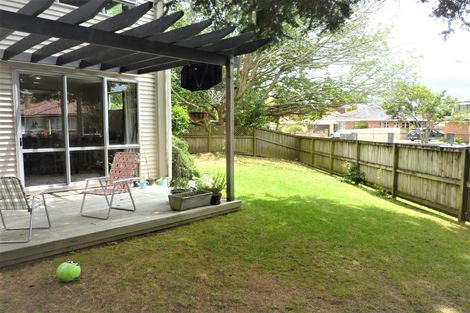 Photo of property in 17a Oakland Avenue, Papatoetoe, Auckland, 2025