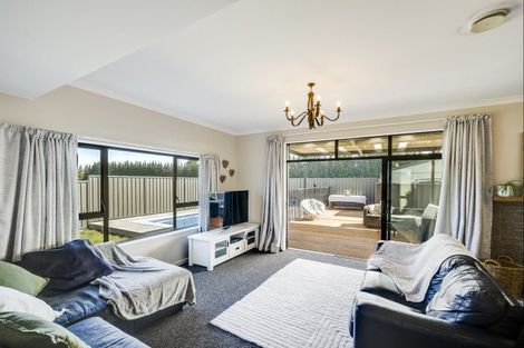 Photo of property in 61 Johns Road, Jervoistown, Napier, 4112