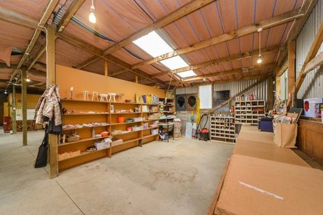 Photo of property in 126 Turitea Road, Fitzherbert, Palmerston North, 4472