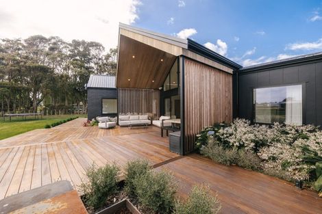 Photo of property in 16 Crown Lane, Rongotea, Palmerston North, 4473