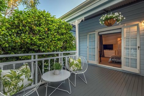Photo of property in 8 Maritime Terrace, Birkenhead, Auckland, 0626