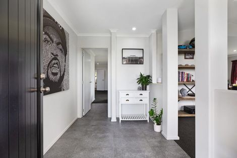 Photo of property in 182 Ballintoy Park Drive, Welcome Bay, Tauranga, 3175