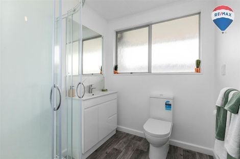 Photo of property in 2/100 Martin Street, Wallaceville, Upper Hutt, 5018