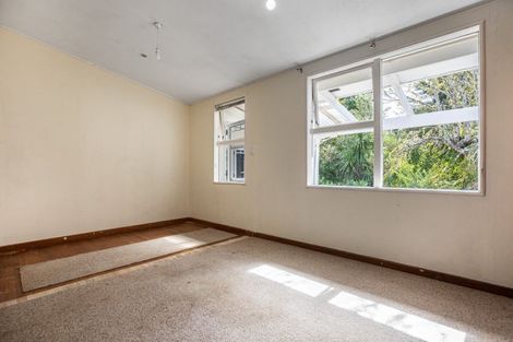 Photo of property in 224 Glengarry Road, Glen Eden, Auckland, 0602