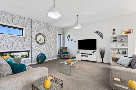 Photo of property in 99 The Boulevard, Papamoa Beach, Papamoa, 3118