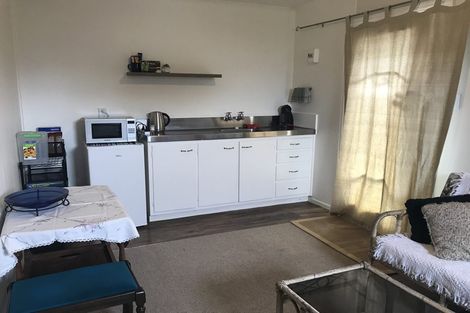 Photo of property in 16 Parau Street, Kaiti, Gisborne, 4010