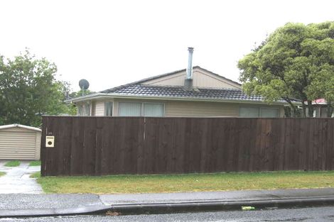 Photo of property in 85 Farquhar Road, Glendene, Auckland, 0602
