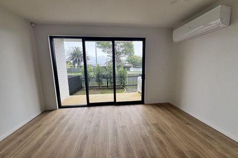 Photo of property in 6b Cascades Road, Pakuranga Heights, Auckland, 2010