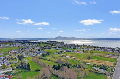 Photo of property in 6 Lee Road, Hannahs Bay, Rotorua, 3010