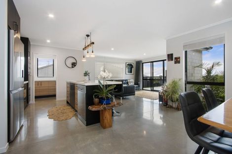 Photo of property in 26 Te Kaka Place, Omokoroa, 3114