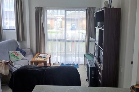 Photo of property in 13 Pakington Street, Westport, 7825