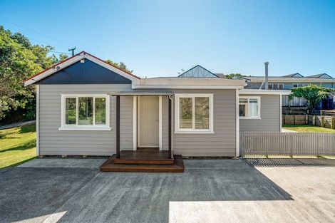 Photo of property in 33 Dominion Park Street, Johnsonville, Wellington, 6037