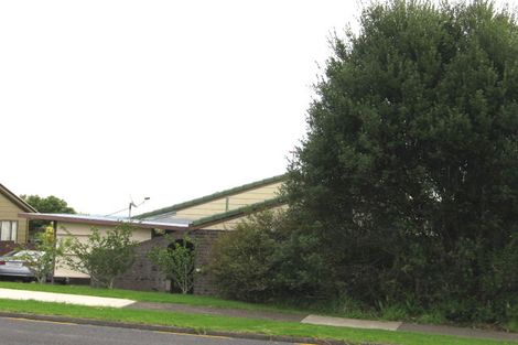 Photo of property in 81 Sandspit Road, Shelly Park, Auckland, 2014