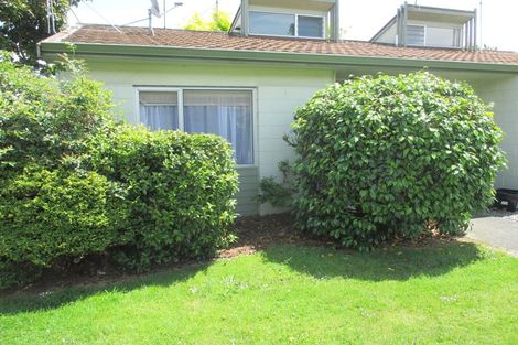 Photo of property in 17a Churchill Avenue, Hokowhitu, Palmerston North, 4410