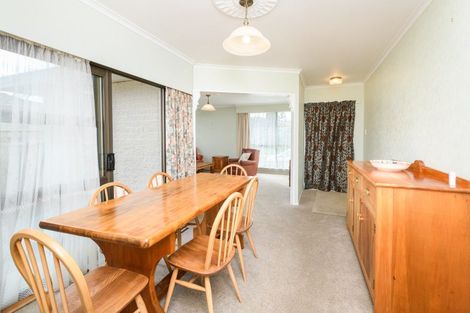 Photo of property in 1a Lowestoft Place, West End, Palmerston North, 4412
