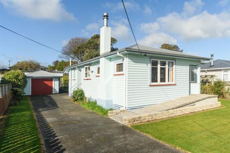 Photo of property in 10 Ahuru Street, Marton, 4710