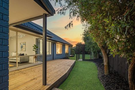 Photo of property in 4 Monterey Place, Parklands, Christchurch, 8083