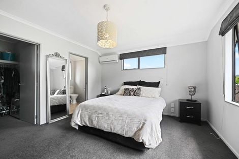 Photo of property in 16 Palm Grove Drive, Western Heights, Hamilton, 3200