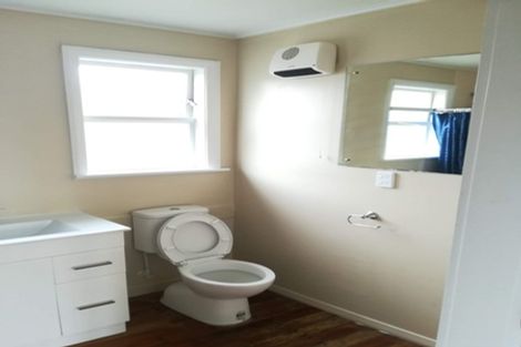 Photo of property in 20 Middleton Road, Upper Riccarton, Christchurch, 8041