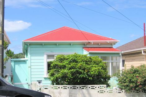 Photo of property in 83 Wright Street, Mount Cook, Wellington, 6021