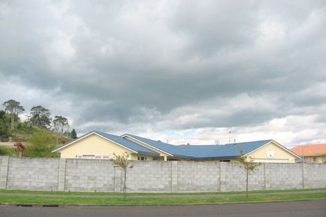 Photo of property in 5-7 Shelter Grove, Frankleigh Park, New Plymouth, 4310