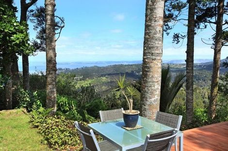 Photo of property in 108 Scenic Drive, Titirangi, Auckland, 0604