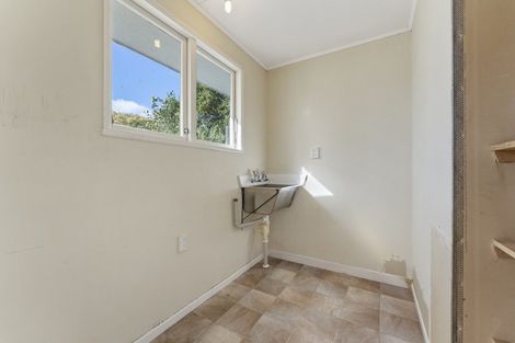 Photo of property in 15 Halswell Crescent, Westbrook, Palmerston North, 4412