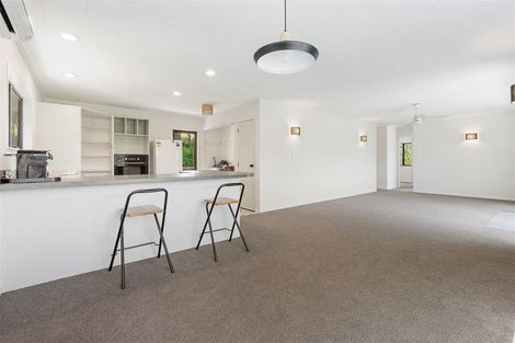 Photo of property in 79 Yorke Road, Haruru, 0204