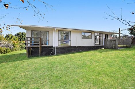 Photo of property in 141 Moire Road, West Harbour, Auckland, 0618