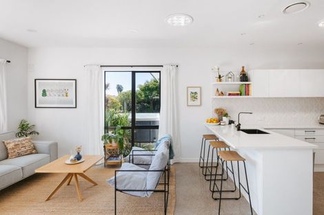 Photo of property in 135 Palm Beach Boulevard, Papamoa Beach, Papamoa, 3118