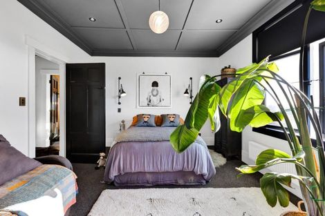 Photo of property in 120 Pendarves Street, New Plymouth, 4312