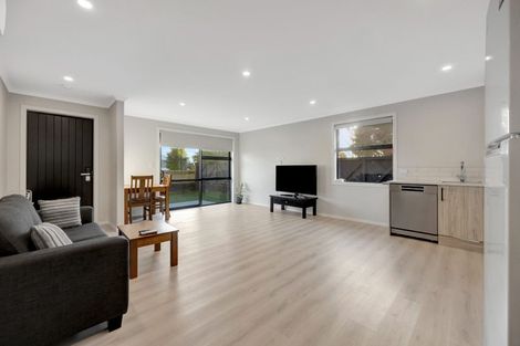 Photo of property in 2/2 Grange Avenue, Nawton, Hamilton, 3200