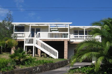 Photo of property in 54 Beulah Avenue, Rothesay Bay, Auckland, 0630