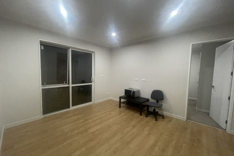 Photo of property in 60 Huntington Park Drive, Greenhithe, Auckland, 0632