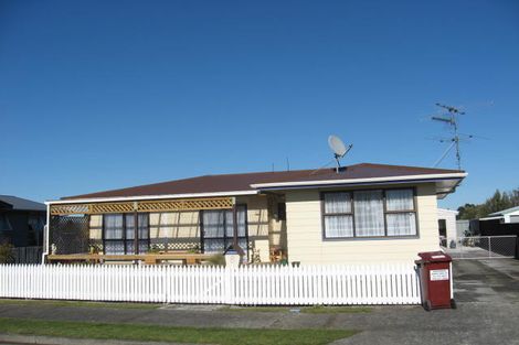 Photo of property in 8 Moore Crescent, Carterton, 5713