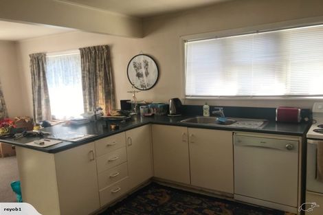 Photo of property in 28 Wellington Road, Wainuiomata, Lower Hutt, 5014