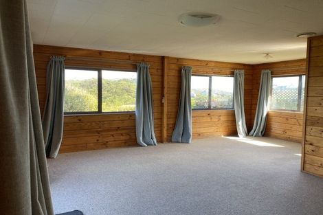 Photo of property in 20 Ladbrooke Drive, Newlands, Wellington, 6037