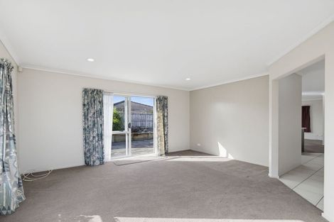 Photo of property in 87 Riverside Drive, Waiuku, 2123