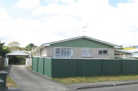 Photo of property in 24b Roband Crescent, Brown Owl, Upper Hutt, 5018