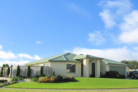 Photo of property in 3 Observation Place, Paraparaumu, 5032