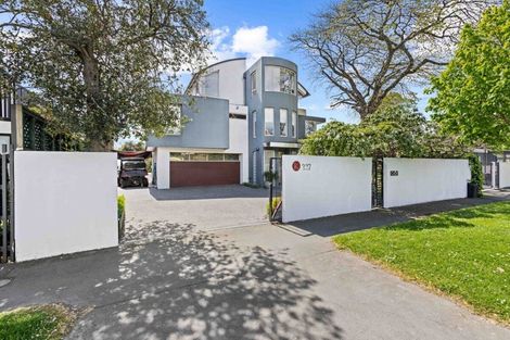 Photo of property in 227 Peterborough Street, Christchurch Central, Christchurch, 8013