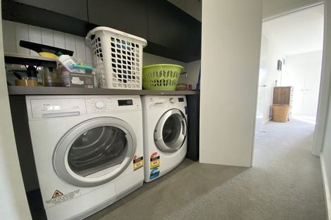 Photo of property in 2 Kotuku Lane, Jacks Point, Queenstown, 9371