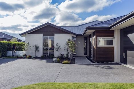 Photo of property in 15 Sovereign Boulevard, Kaiapoi, 7630